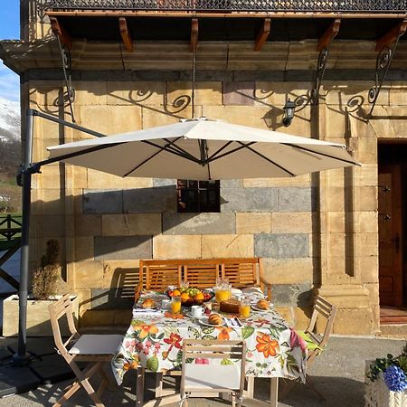 La Casona De Lombrana, En Polaciones Luaran gambar