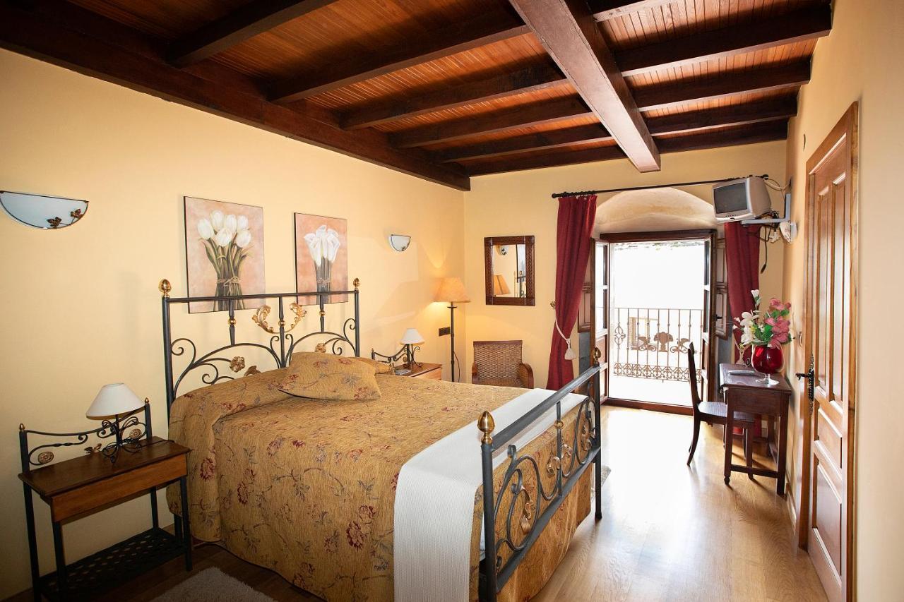 La Casona De Lombrana, En Polaciones Luaran gambar