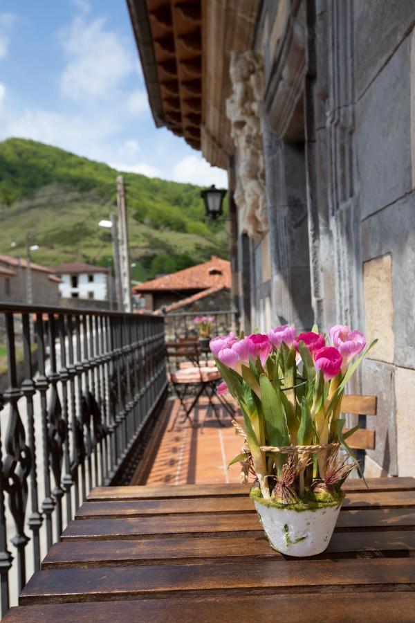 La Casona De Lombrana, En Polaciones Guest House Luaran gambar